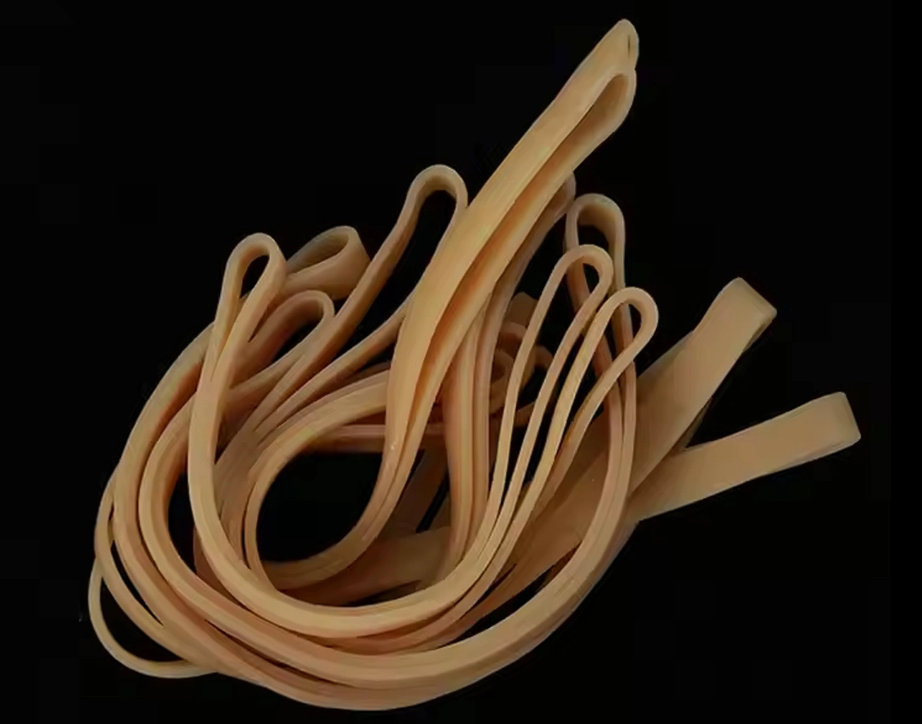 Flat natural rubber bands shown for surface quality inspection